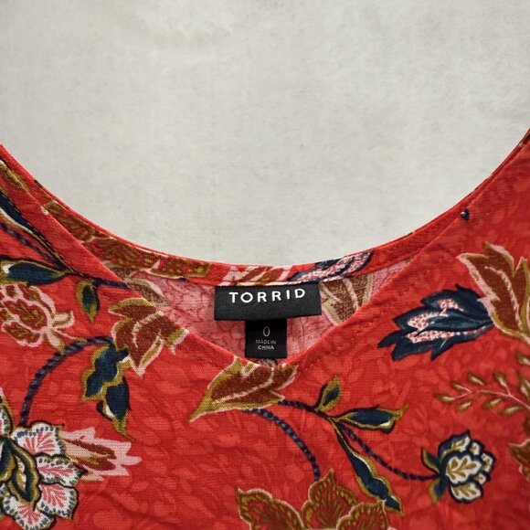 Torrid Tank Top Womens 0 Red Floral Adjustable Straps Rayon Stretch Plus Size - Picture 3 of 10